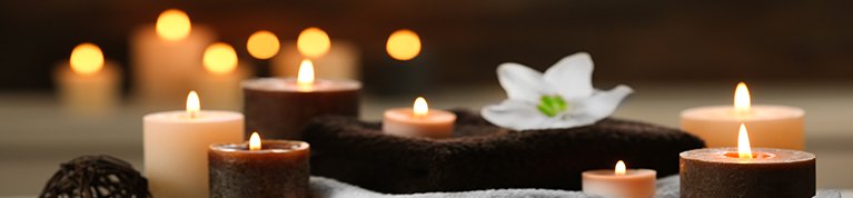Aromatic candles and spa salts